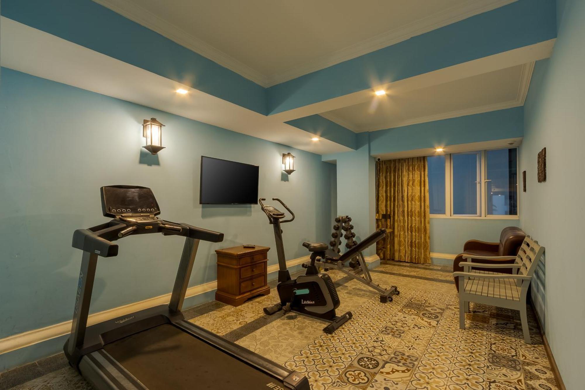 Arison Hotel Phnom Penh Exterior photo